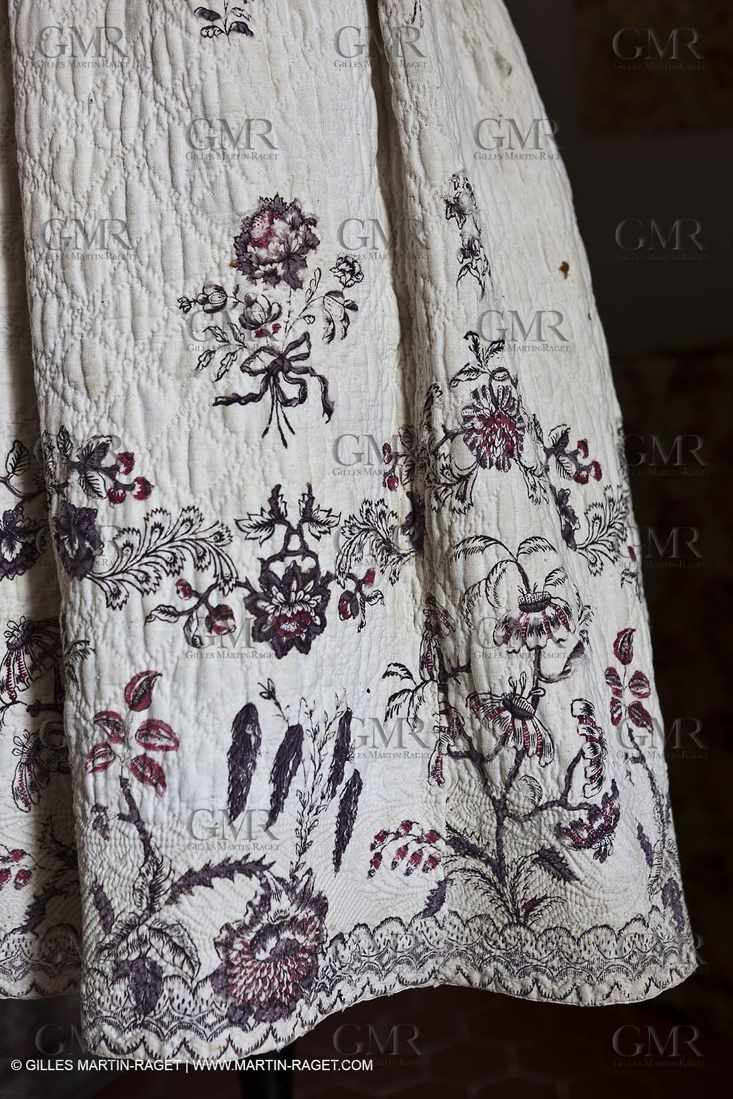 30 06 2011 - Toulon (FRA,83) - Villa Rosemaine - Indiennes sublimes exhibition