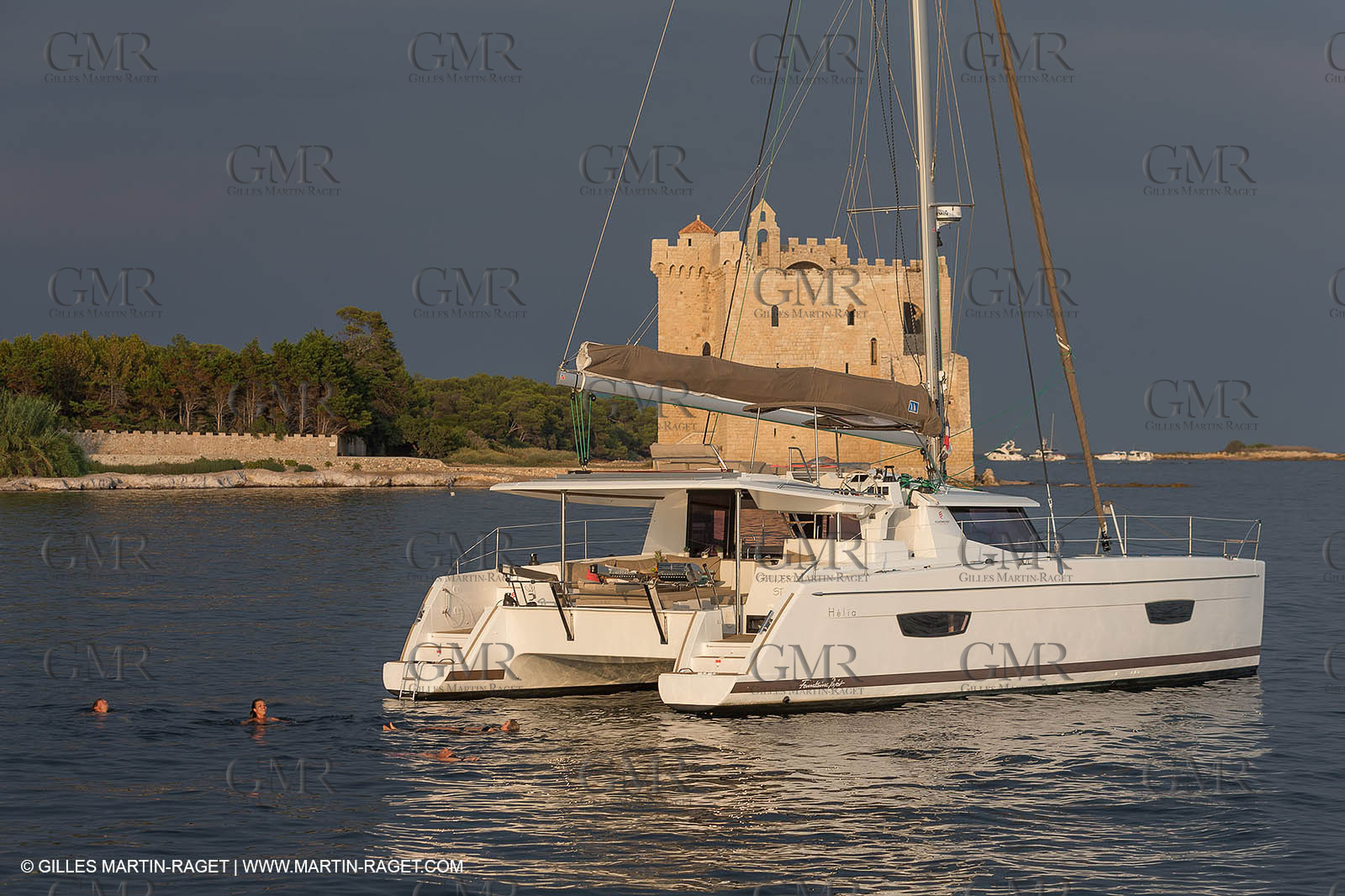 12 09 2016, Cannes (FRA,06), Chantier Fountaine-Pajot, Helia 44