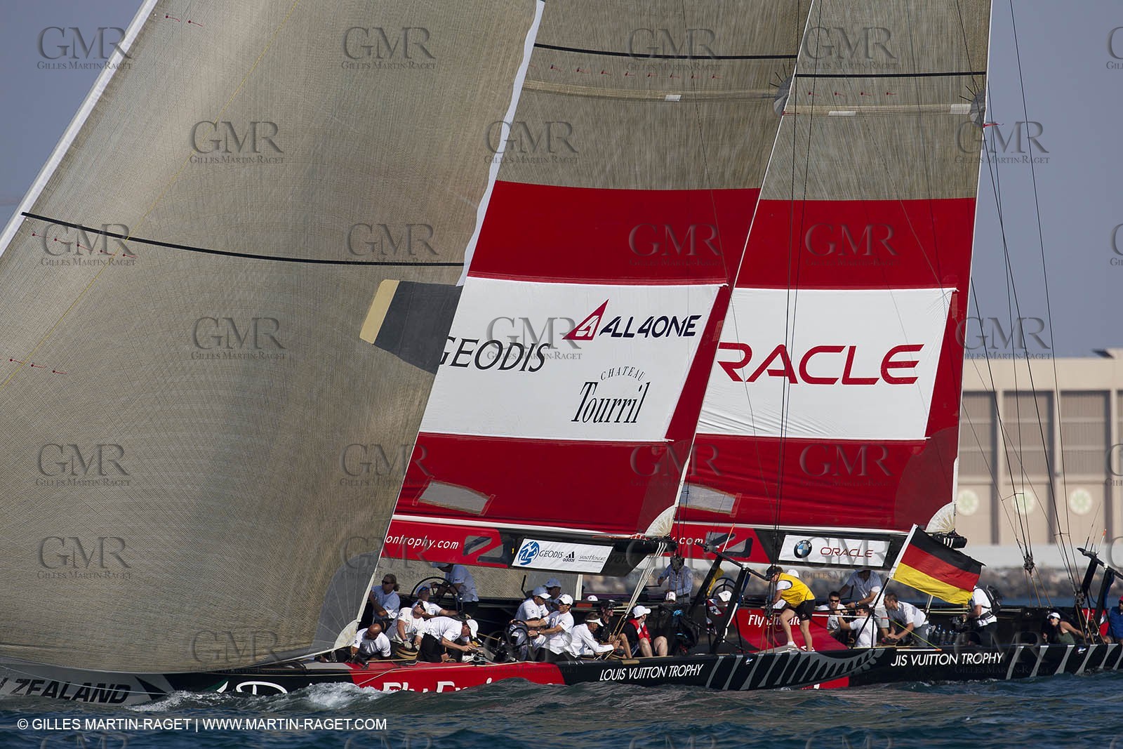 21 11 2010 - Dubai (UAE) - Dubai Louis Vuitton Trophy - Round 2 -  BMW ORACLE Racing