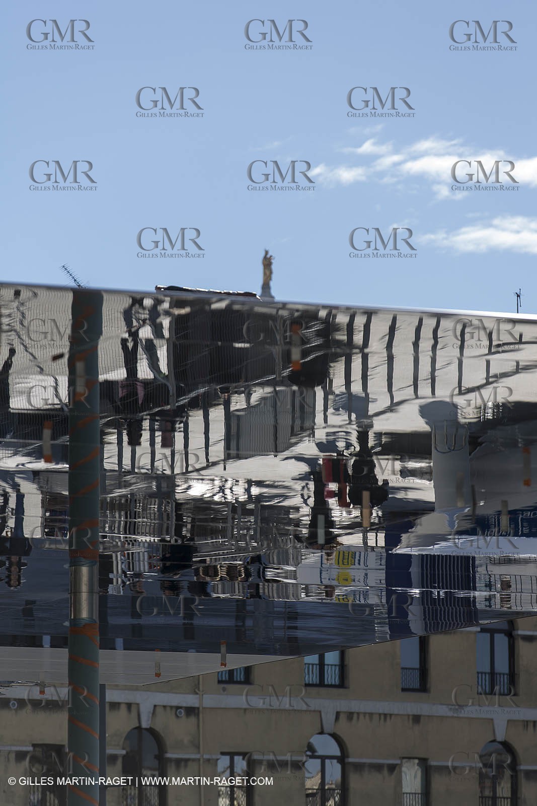 04 02 2013 - Marseille (FRA,13) - Vieux Port (historical port) refit - Works on the shadow maker