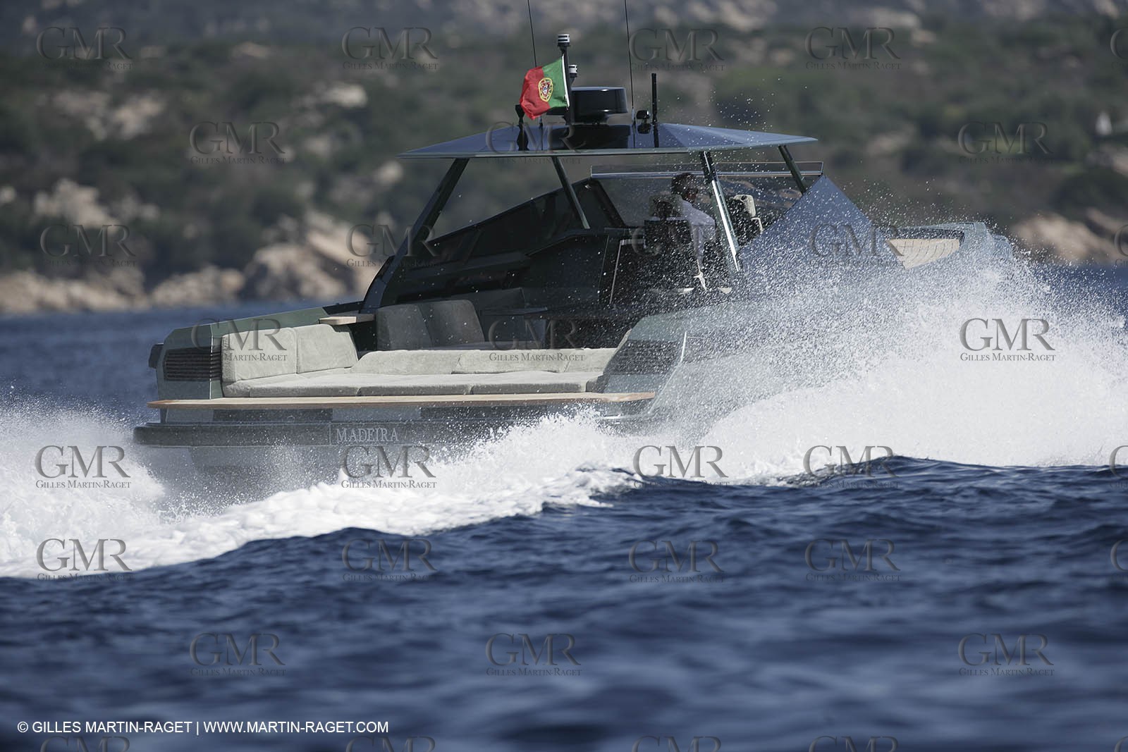 16 07 2007 - Portisco (Italie, Sardaigne) - Wally Power 47, 2007 version