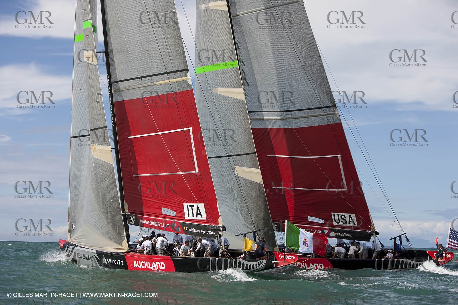 11 02 2009 - Auckland (NZL) - Louis Vuitton Pacific Series - Racing Day 11 - sail off
