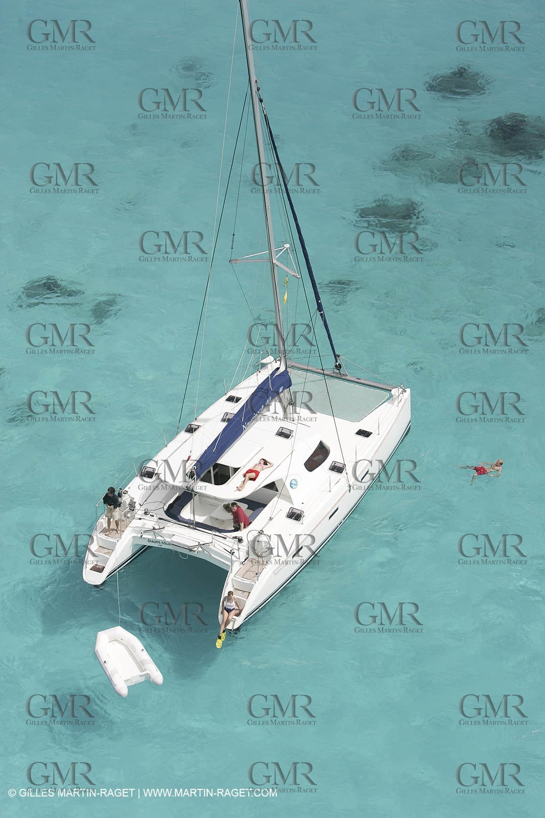 Multicoque au mouillage