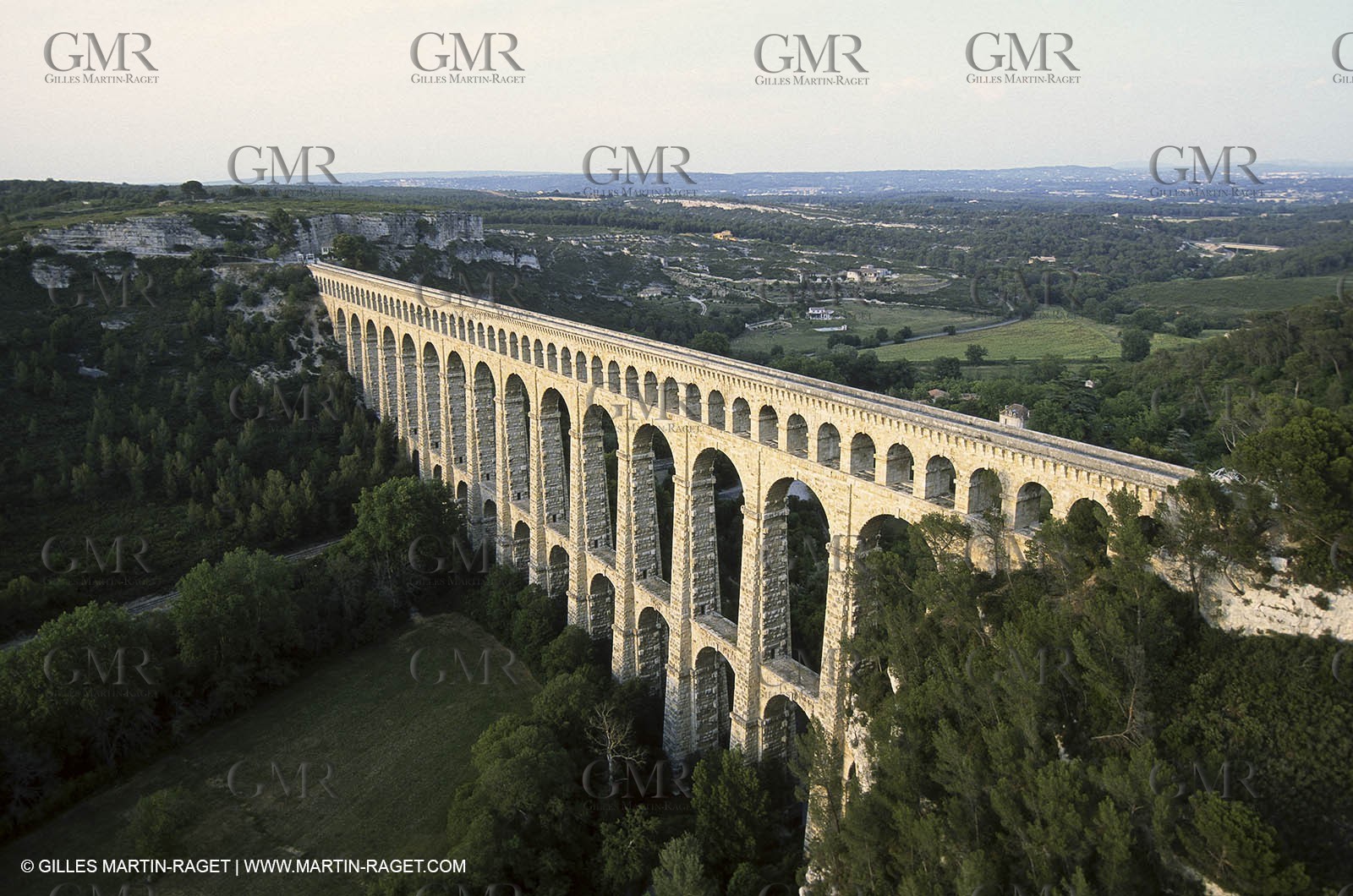 Aix en Provence area - Roquefavour bridge
