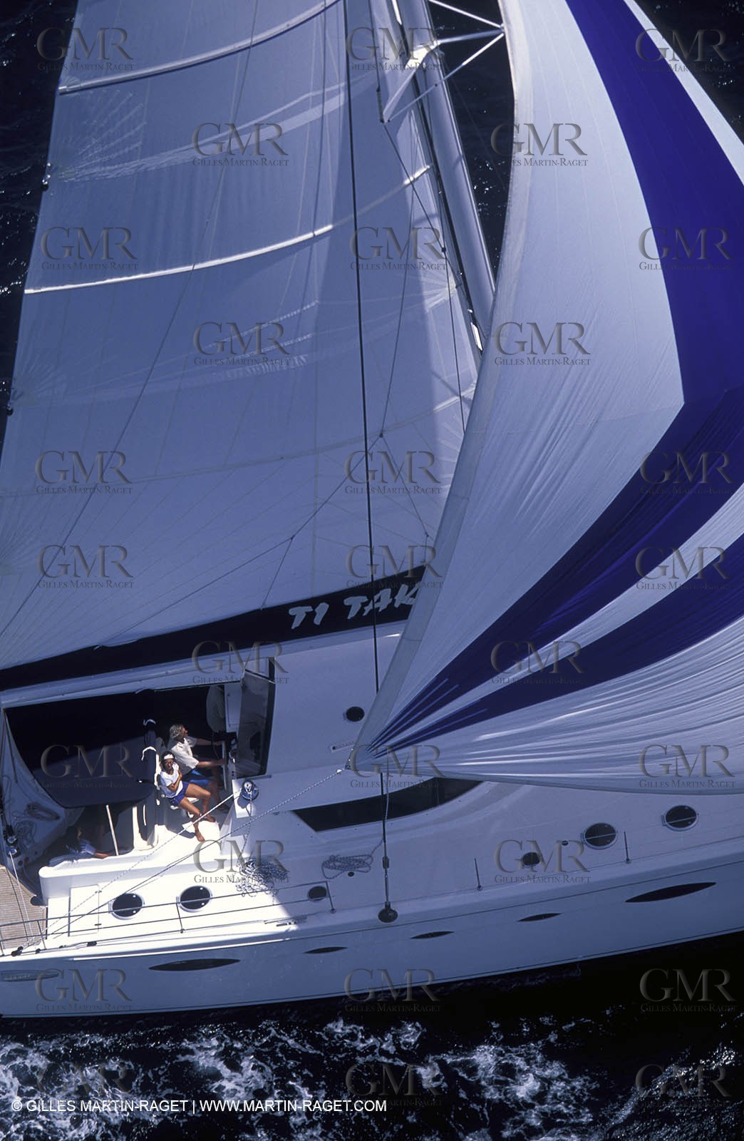 Multicoque sous voile