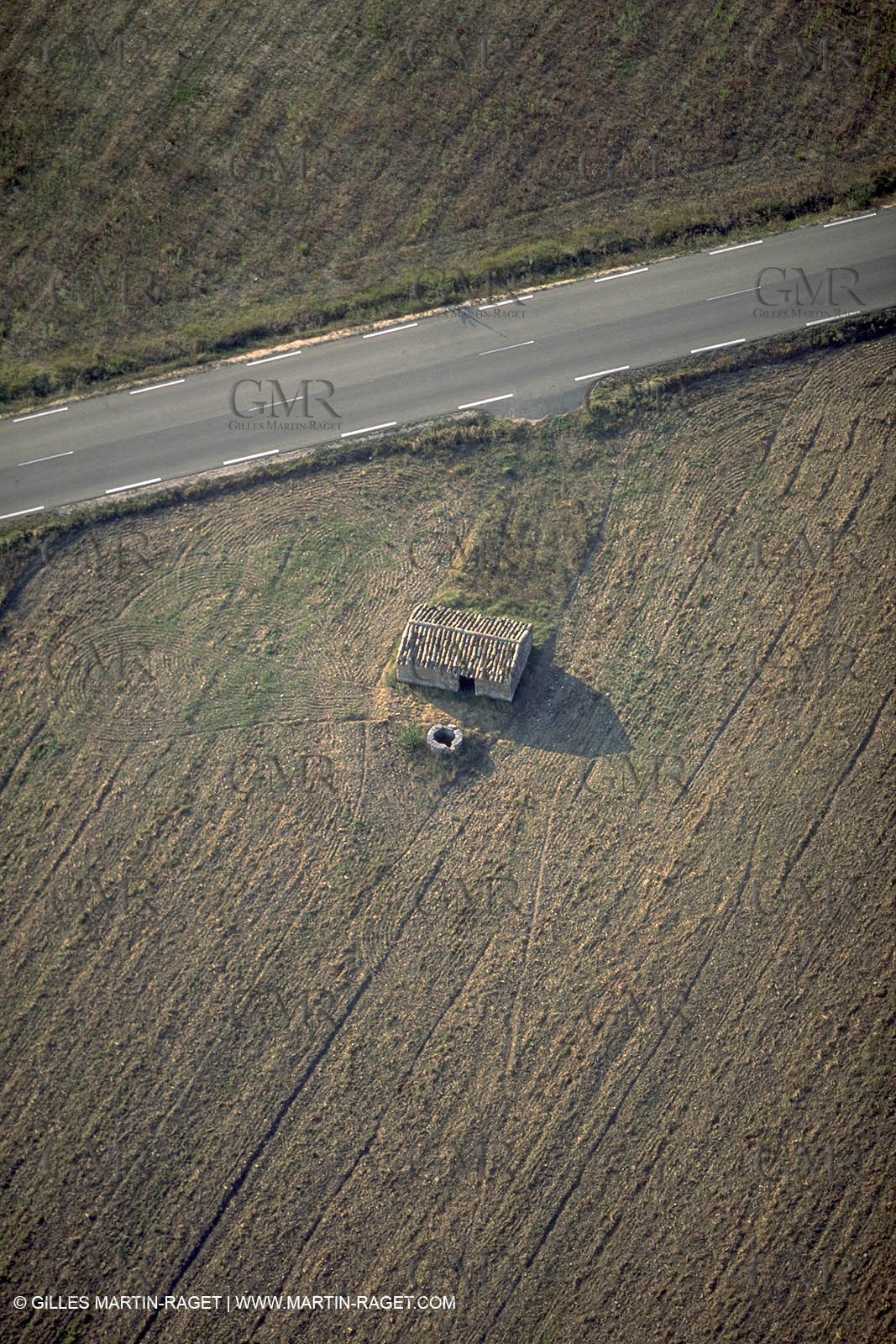 isolated cant on  Valensole plateau