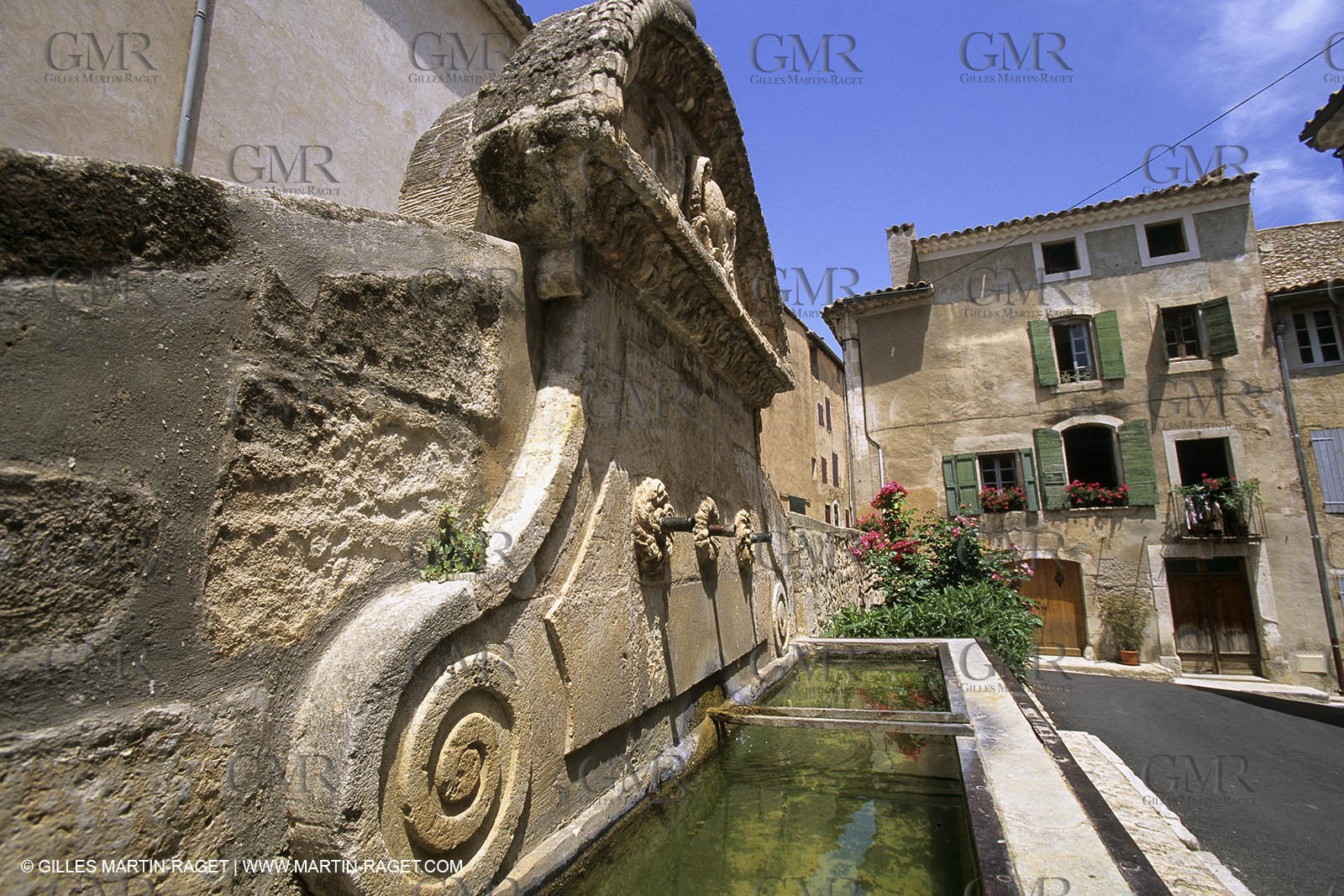 Saint Saturnin les apt (Fra,84)