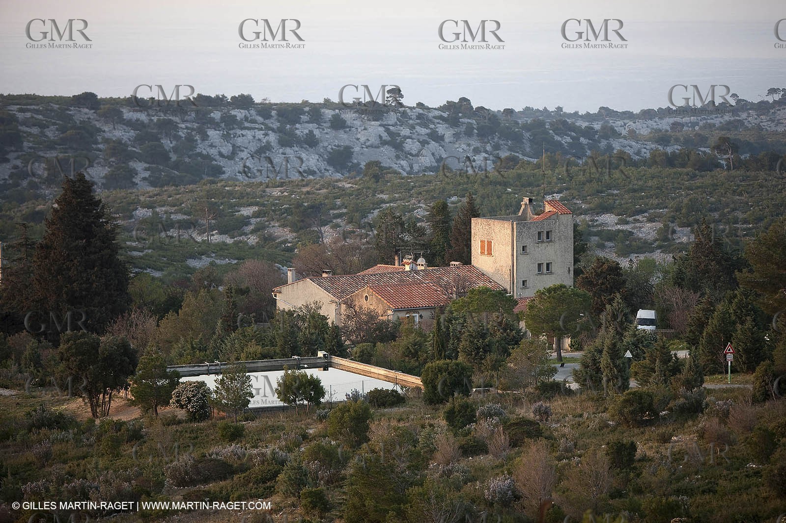 20 03 2009 - Marseille (FRA, 13) - Les Calanques - Plateau de la Gardiole - Maison Forestière