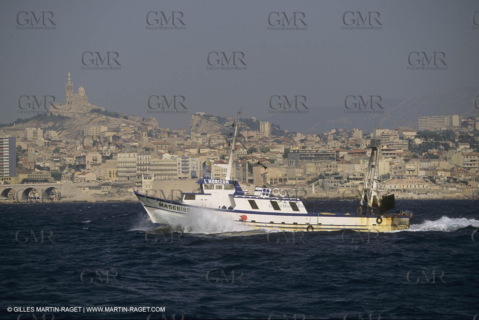Pêche, barques, pointus, pêcheurs