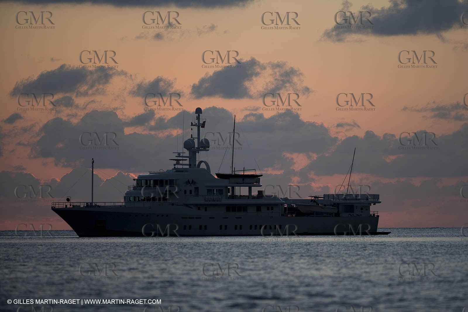 01 02 2008 - San Blas Archipelago (Panama) - Motor Yacht Senses