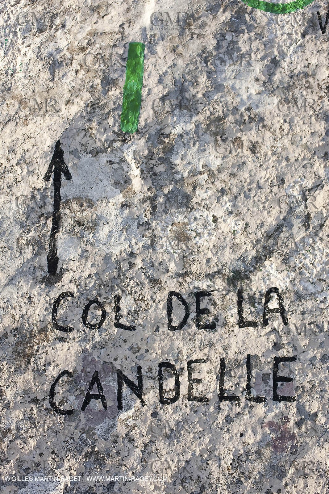 30 04 2009 - Marseille (FRA, 13) - Les Calanques - At the summit of Mount Puget