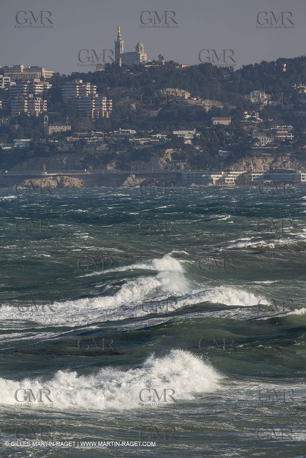 14 03 13 - Marseille (FRA) - Tempête de Mistral