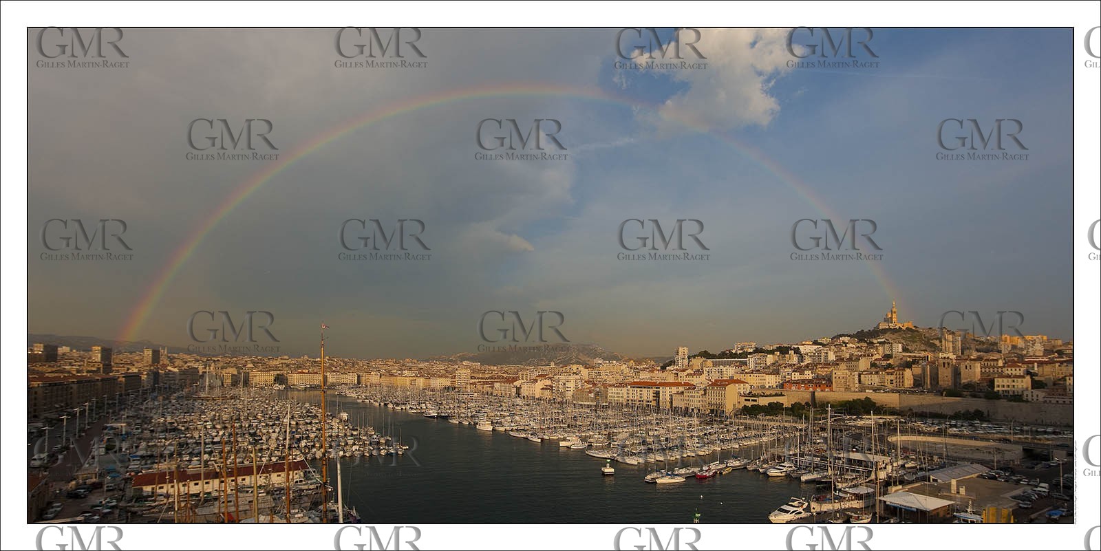 Marseille - Le vieux port sous l'arc en ciel