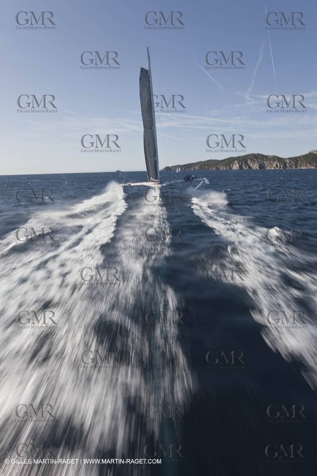 05 09 2009 - Hyères (FRA, 83) Hydroptère beat the overal sailing speed record with a run at 51,36 knts ( subjet to ratification by WSSRC)