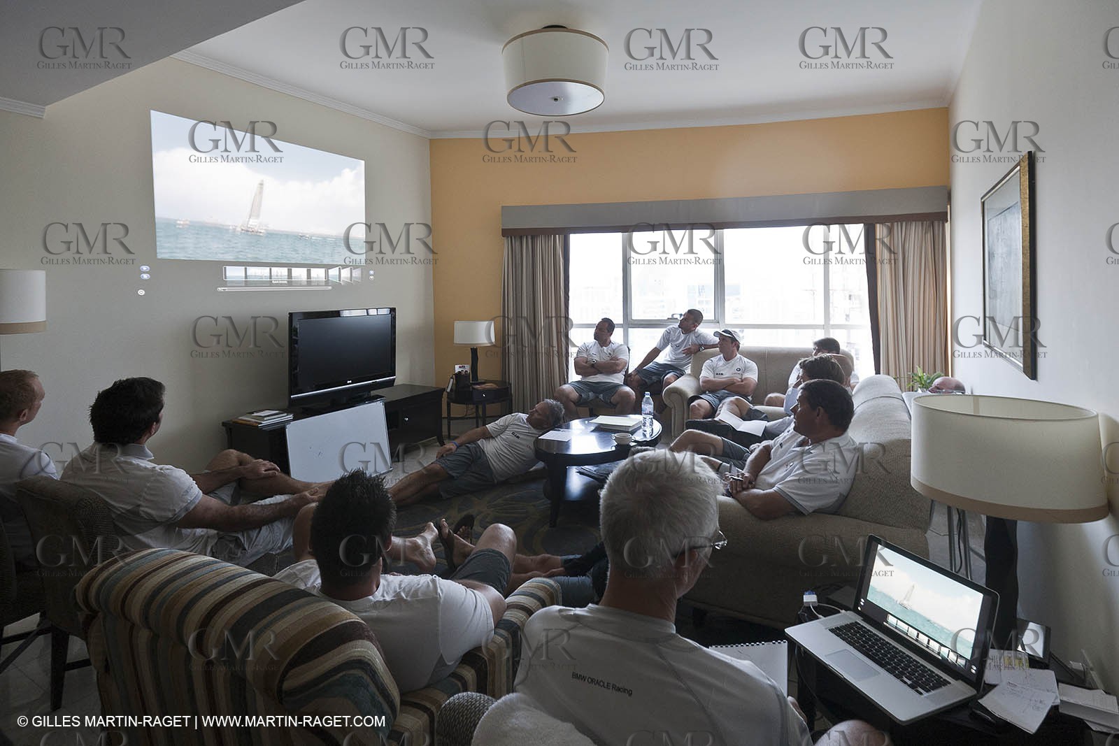 16 11 2010 - Dubai (UAE) - Dubai Louis Vuitton Trophy -  BMW ORACLE Racing - Pre race meeting