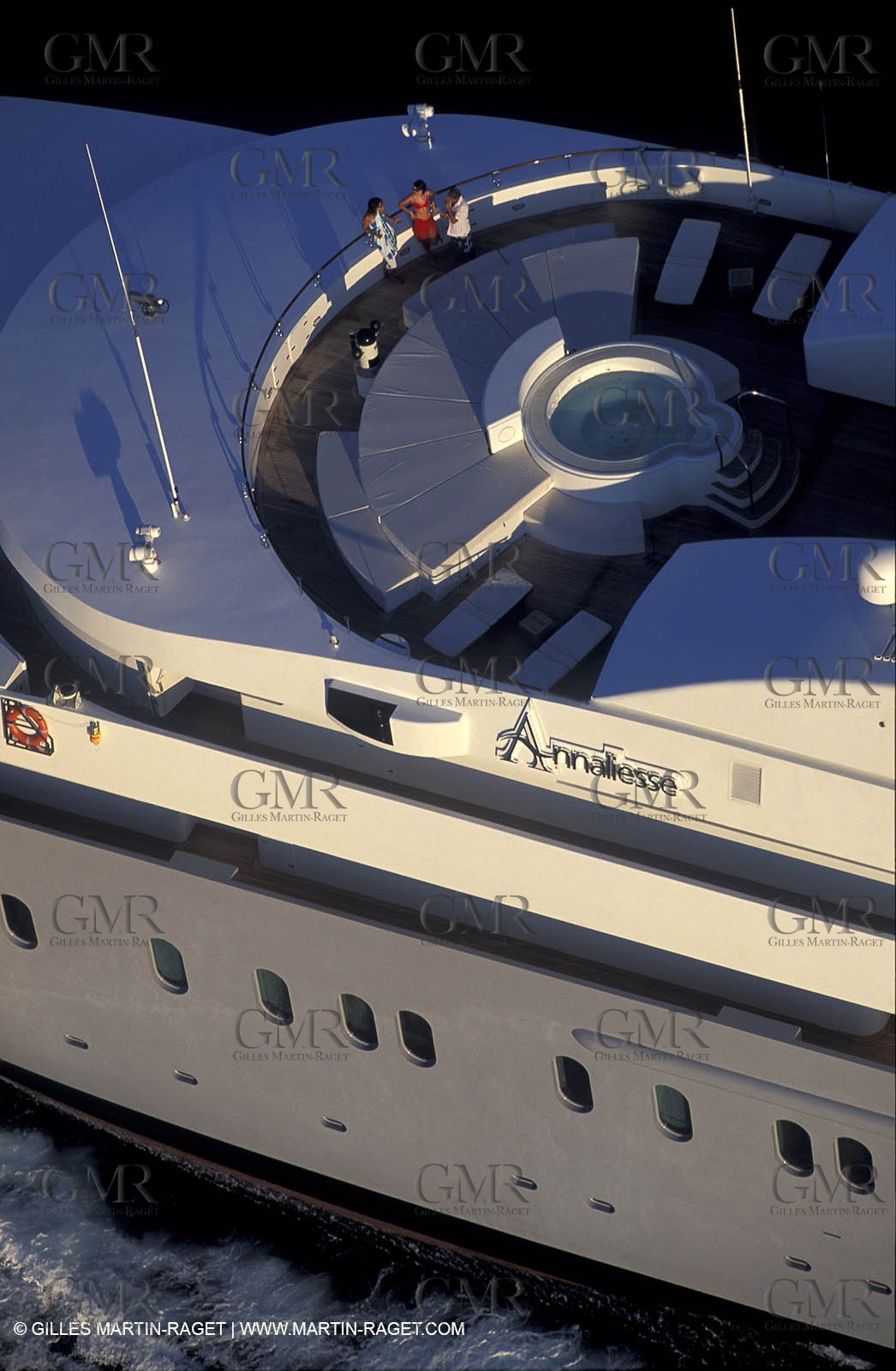 Super motor yachts, Annaliesse