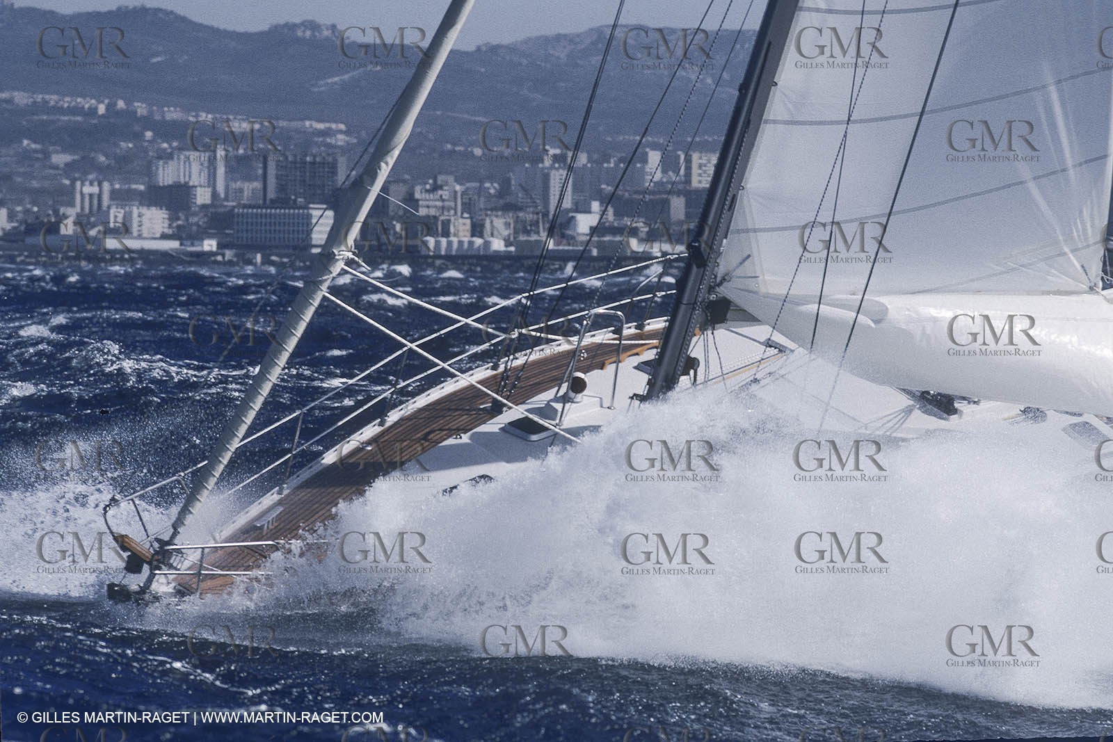Sailing, cruising, Monohulls under sails, heavy weather, gale, storm