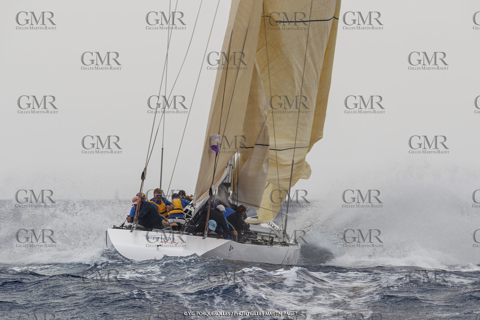 19 06 2024, Porquerolles Island (FRA), Championnat du monde des 12 m JI 2024, Race Day 1