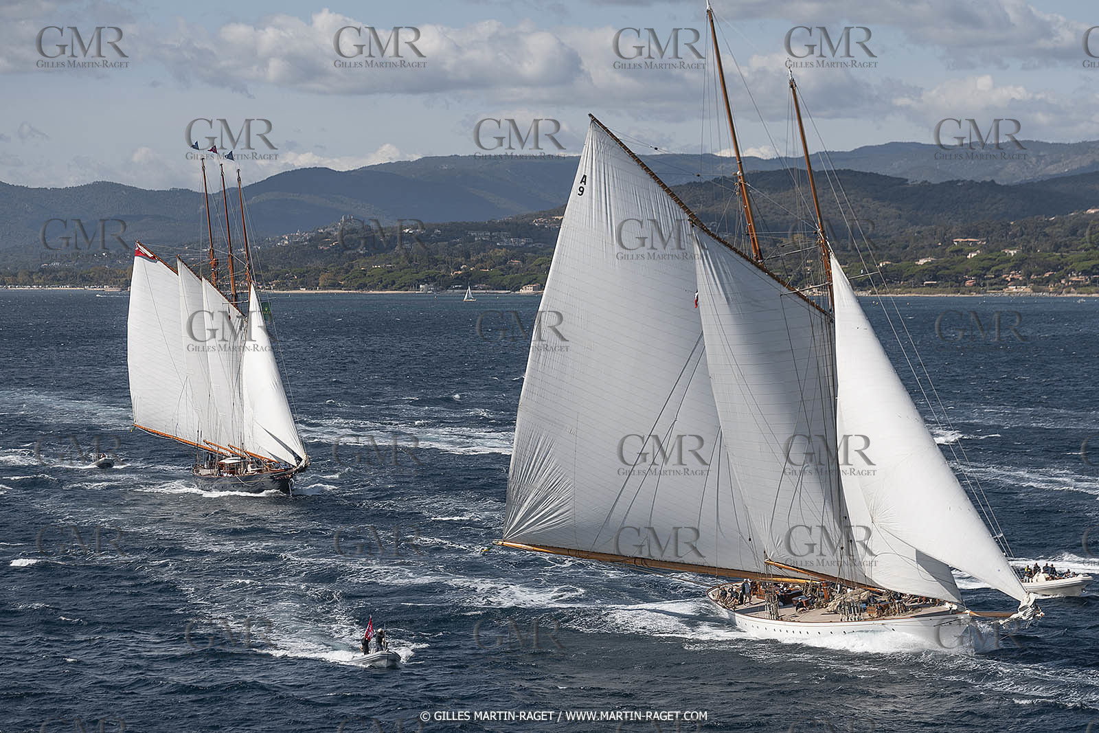 28 09 2022? Saint-Tropez,(FRA,83), Les Voiles de Saint-Tropez 2022 Régate N° 2 poup les modernes, navigation libre pour les grandes goélettes