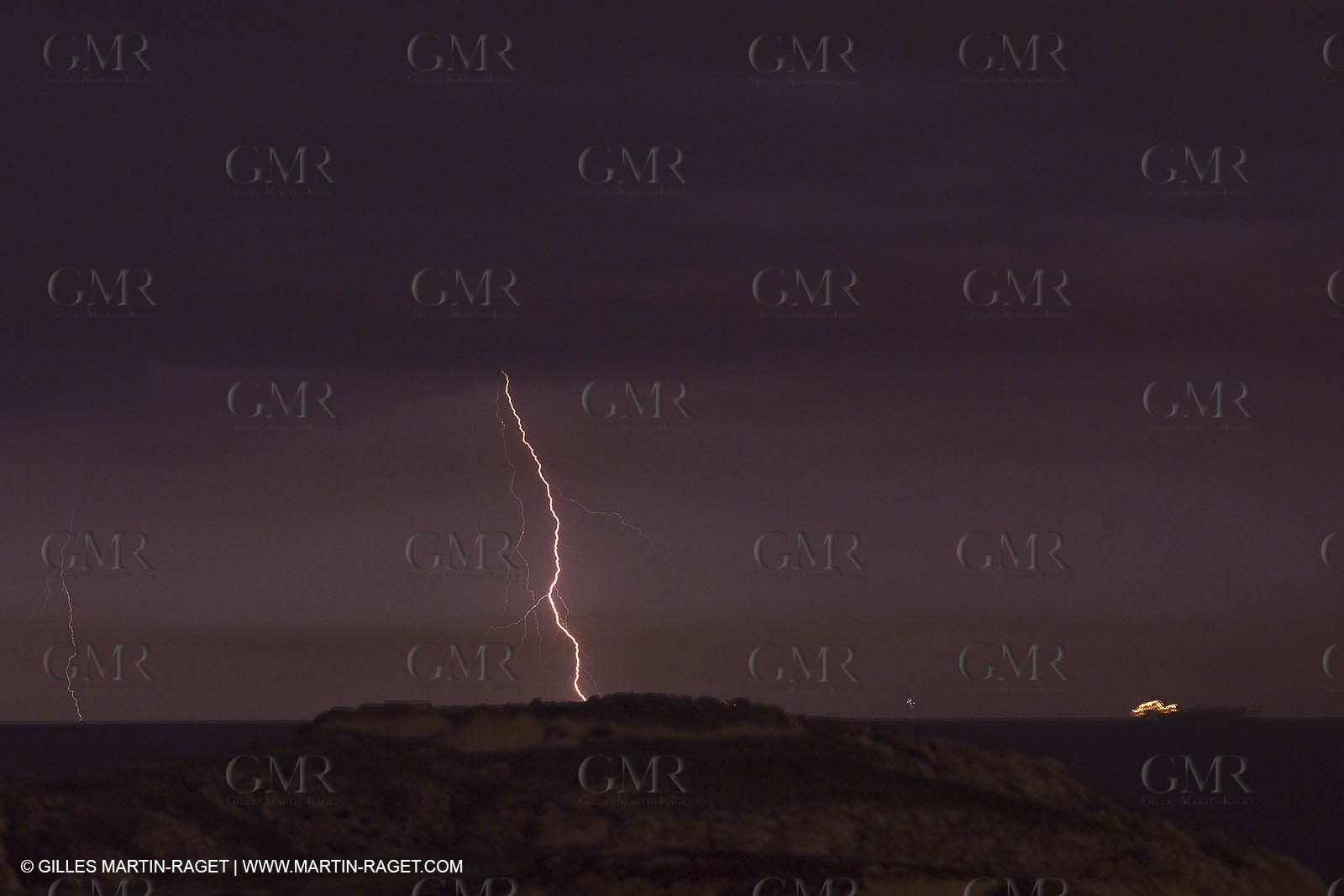 Thunderstorm over Planier island lighthouse - Marseille (FRA,13) - 18 06 2014
