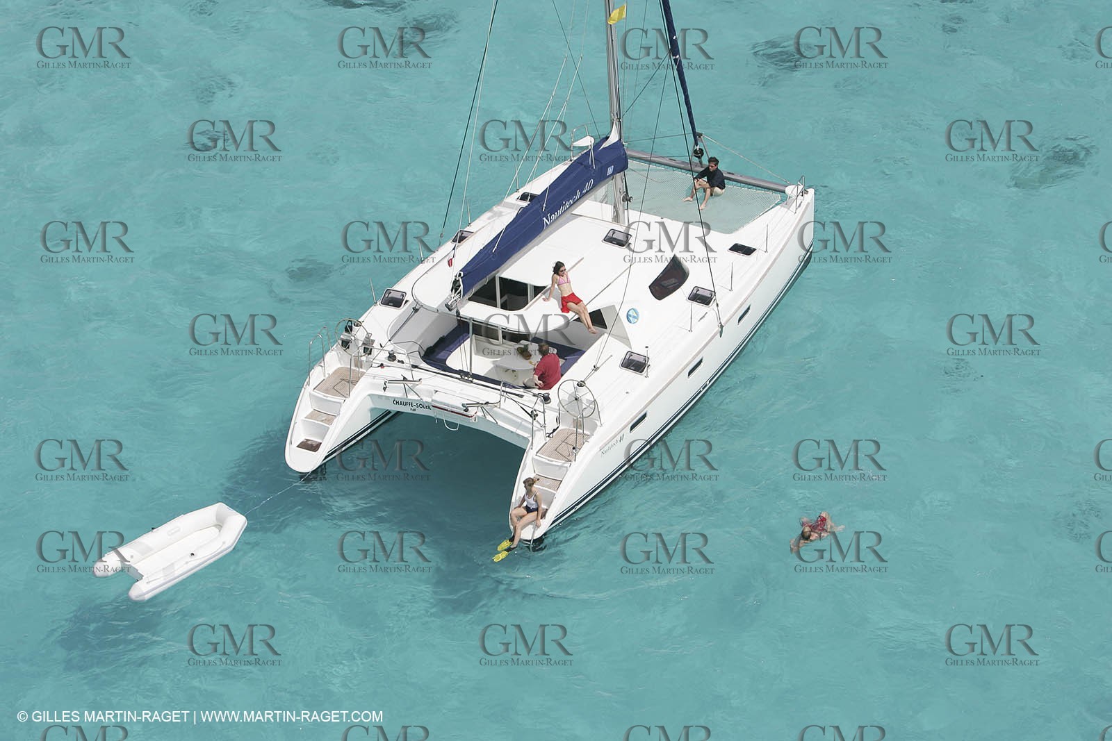 Multicoque au mouillage