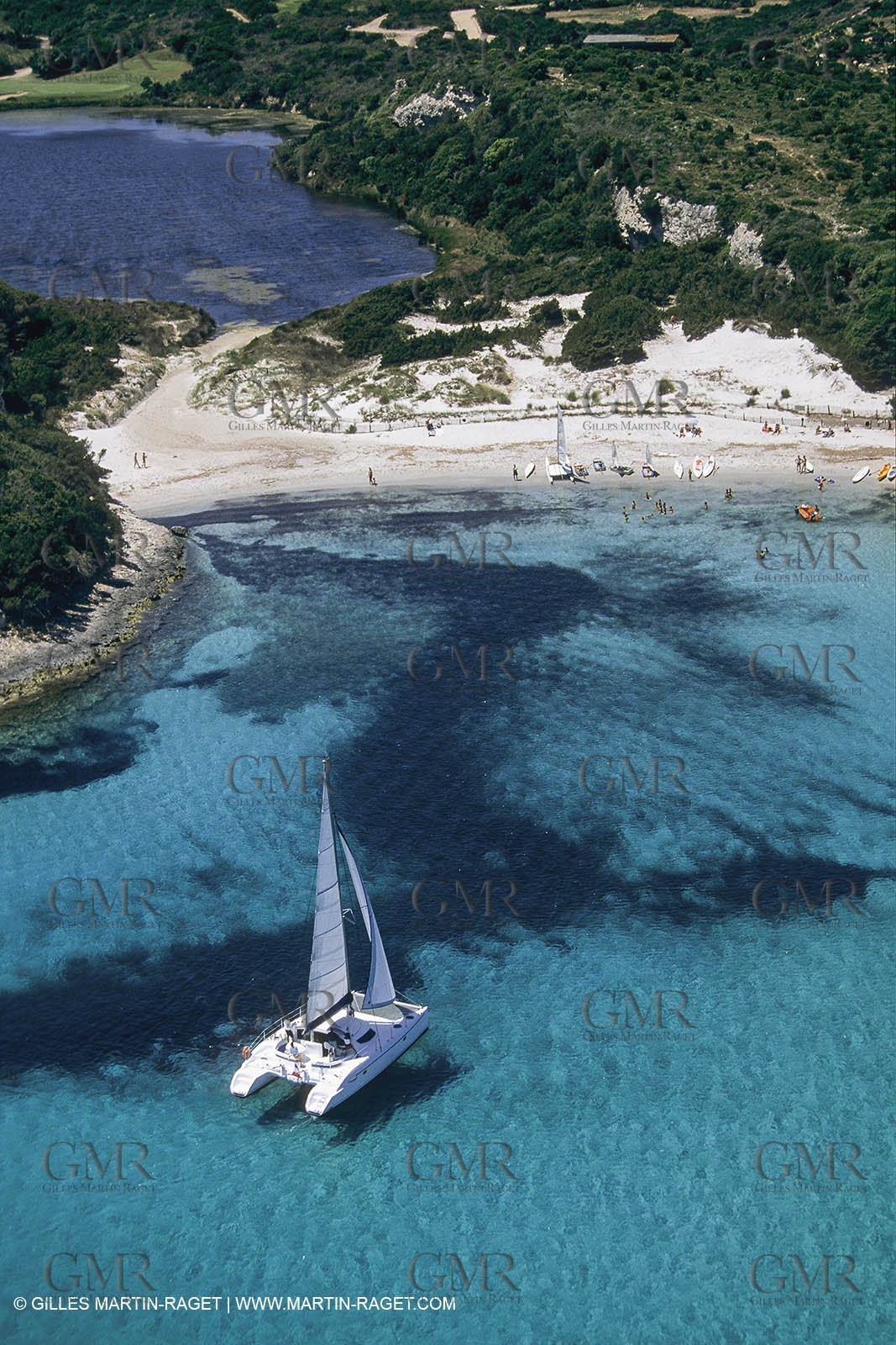 Sailing, cruising, multihull under sail