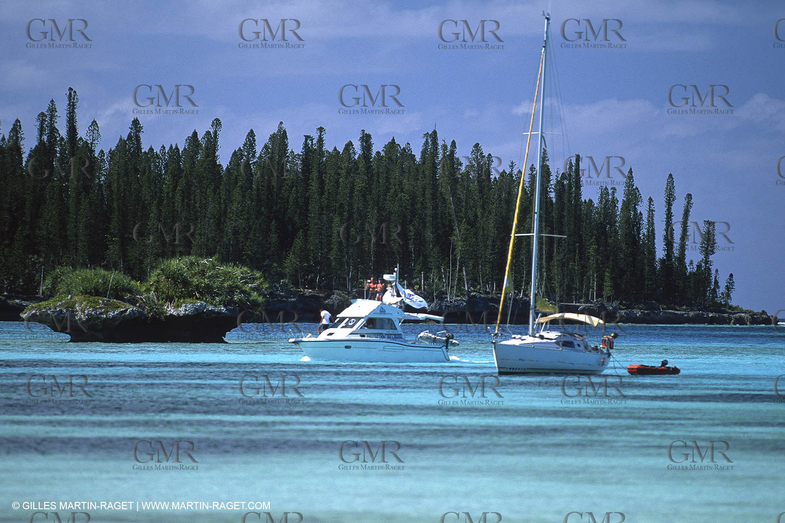 Destinations - South Pacific Ocean - New Caledonia - Pines Island