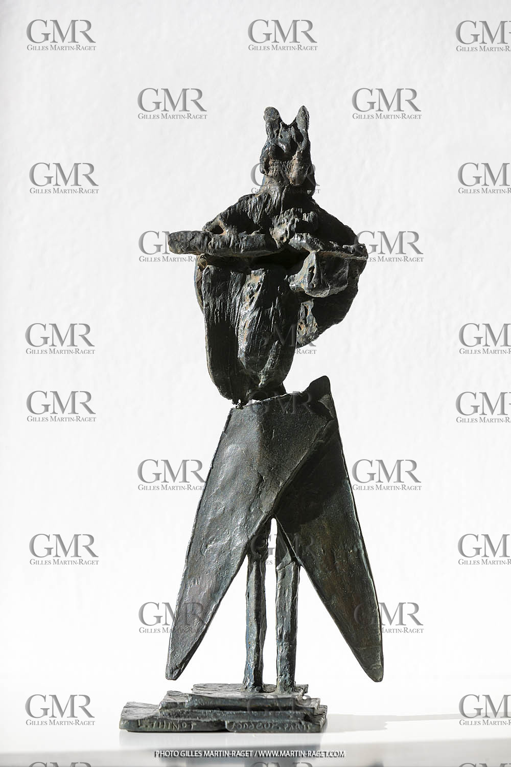 19 02 2020, Marseille, (FRA,13), Oeuvre de Germaine Richier, Homme de la nuit n°2 1954, Bronze patiné foncé, Numéroté HC2, Fondeur L. Thinot, Paris, 27,5 x 11 x 7 cm, Collection particulière