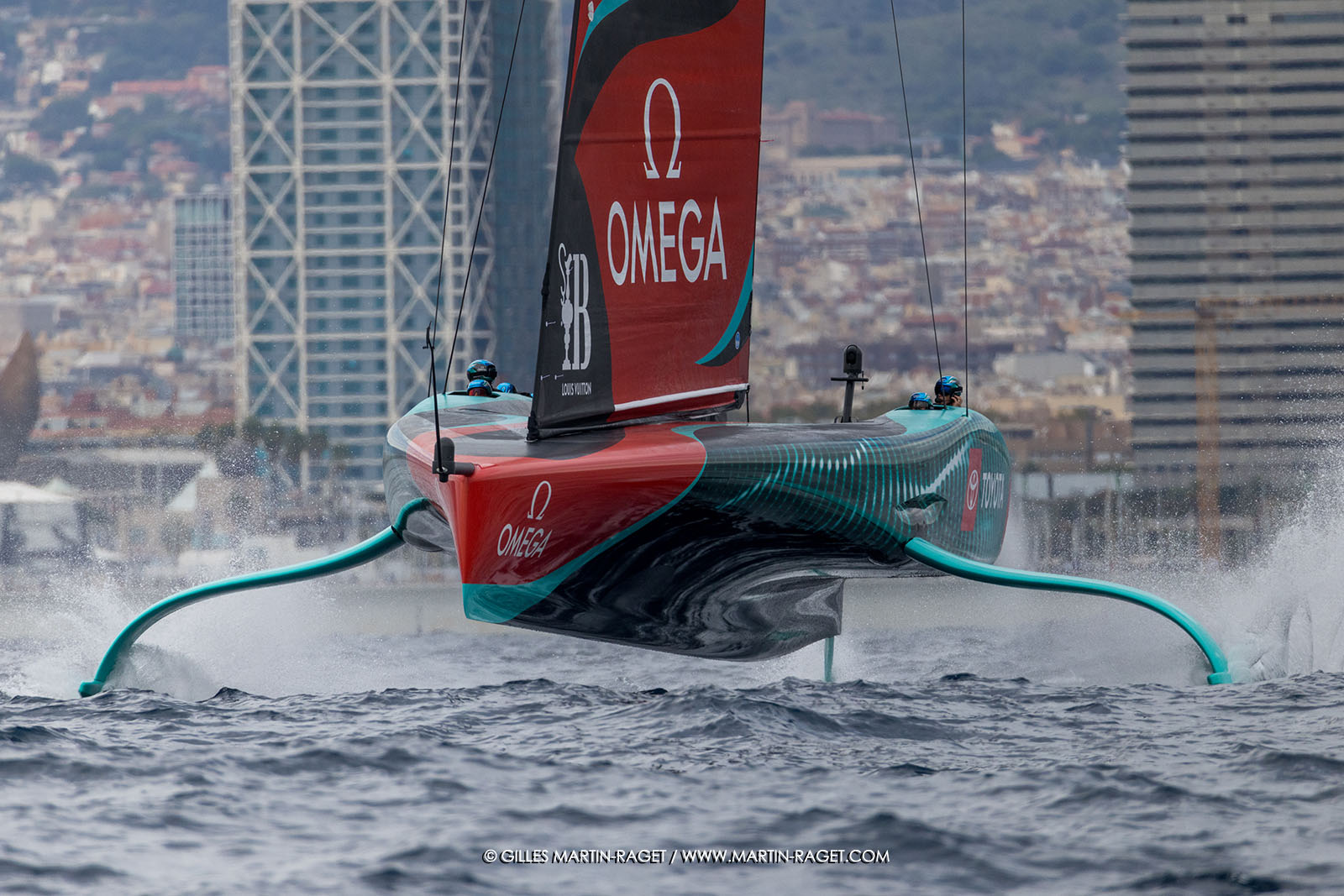 18 10 2024, Barcelona (ESP), Louis Vuitton 37th America's Cup, Final Match, Race Day 5, Warm Up