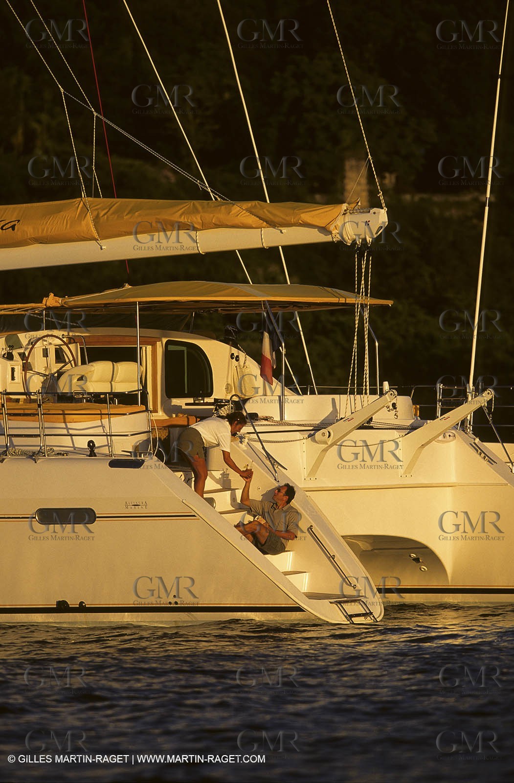 Privilege 585 - Matira - Martinique