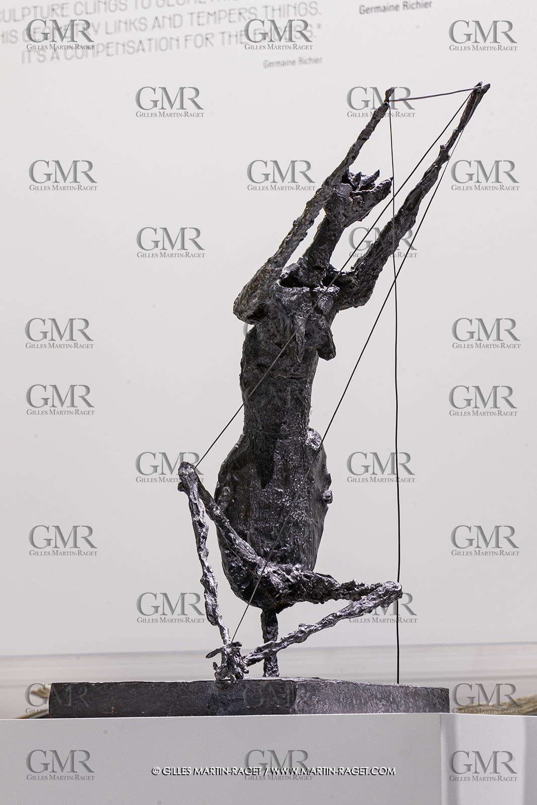 02 05 2023, Paris (FRA), oeuvre de Germaine Richier, Exposition Centre Pompidou 2023,  La Fourmi 1953, Bronze patiné foncé, Epreuve d'exposition, Fondeur : L. Thinot, Paris, 99 x 88 x 66 cm, Collection particulière