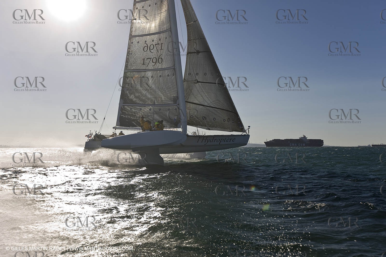 07 04 08 - France - Port Saint Louis du Rhone - Hydroptere - Training