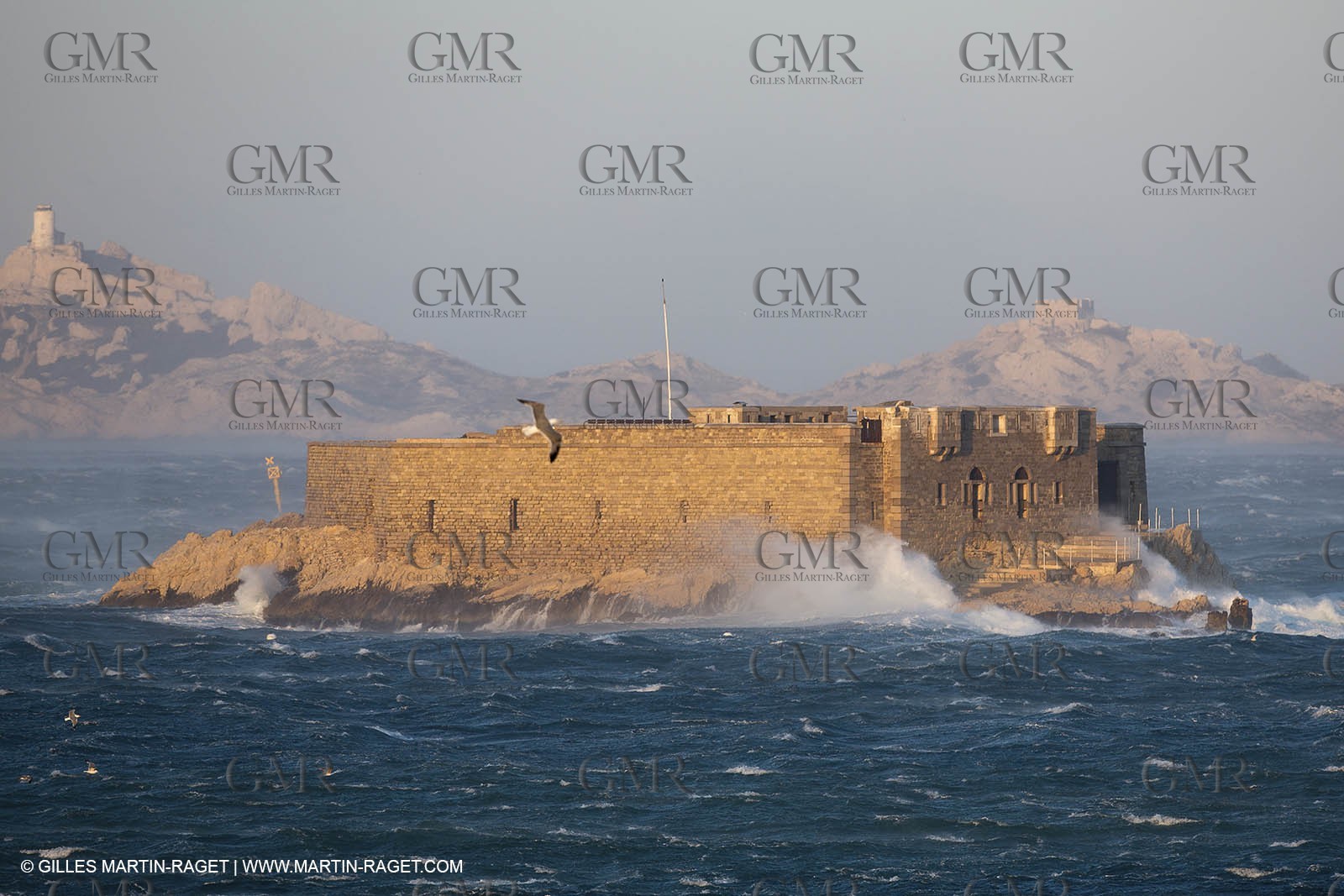 14 03 13 - Marseille (FRA) - Tempête de Mistral