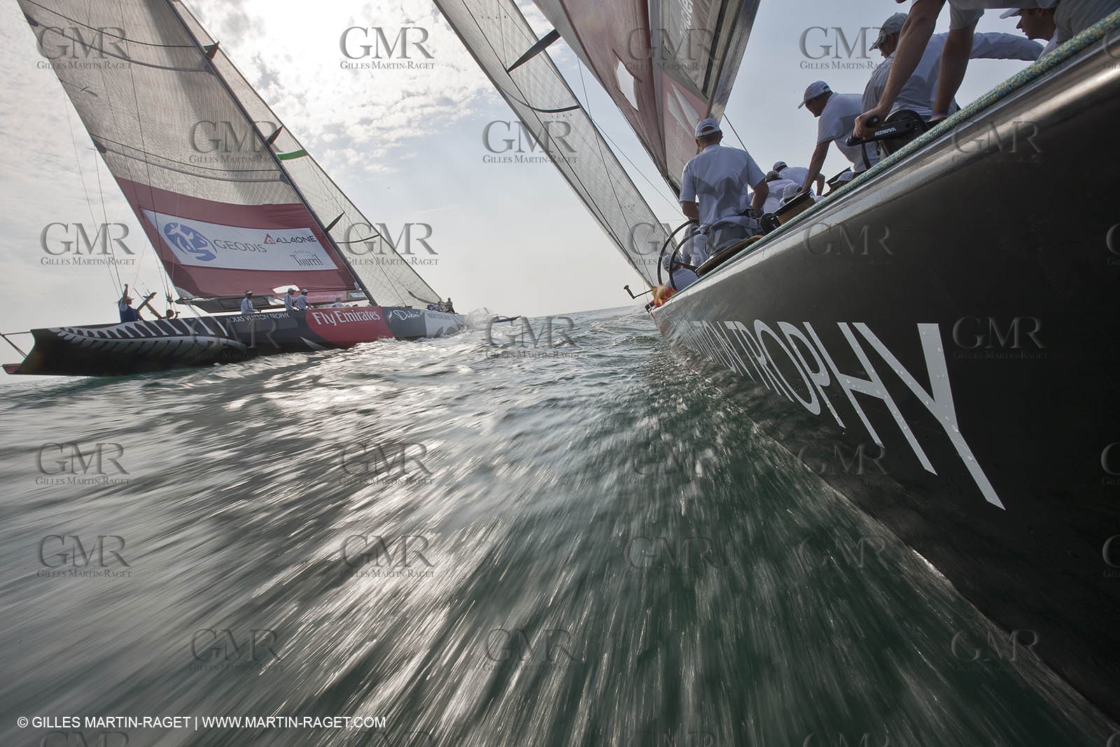 14 11 2010 - Dubai (UAE) - Dubai Louis Vuitton Trophy -  BMW ORACLE Racing - Training - Onboard Vs All 4 one
