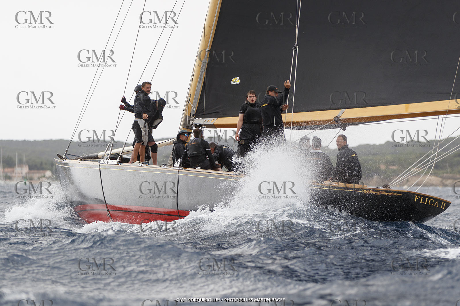 19 06 2024, Porquerolles Island (FRA), Championnat du monde des 12 m JI 2024, Race Day 1