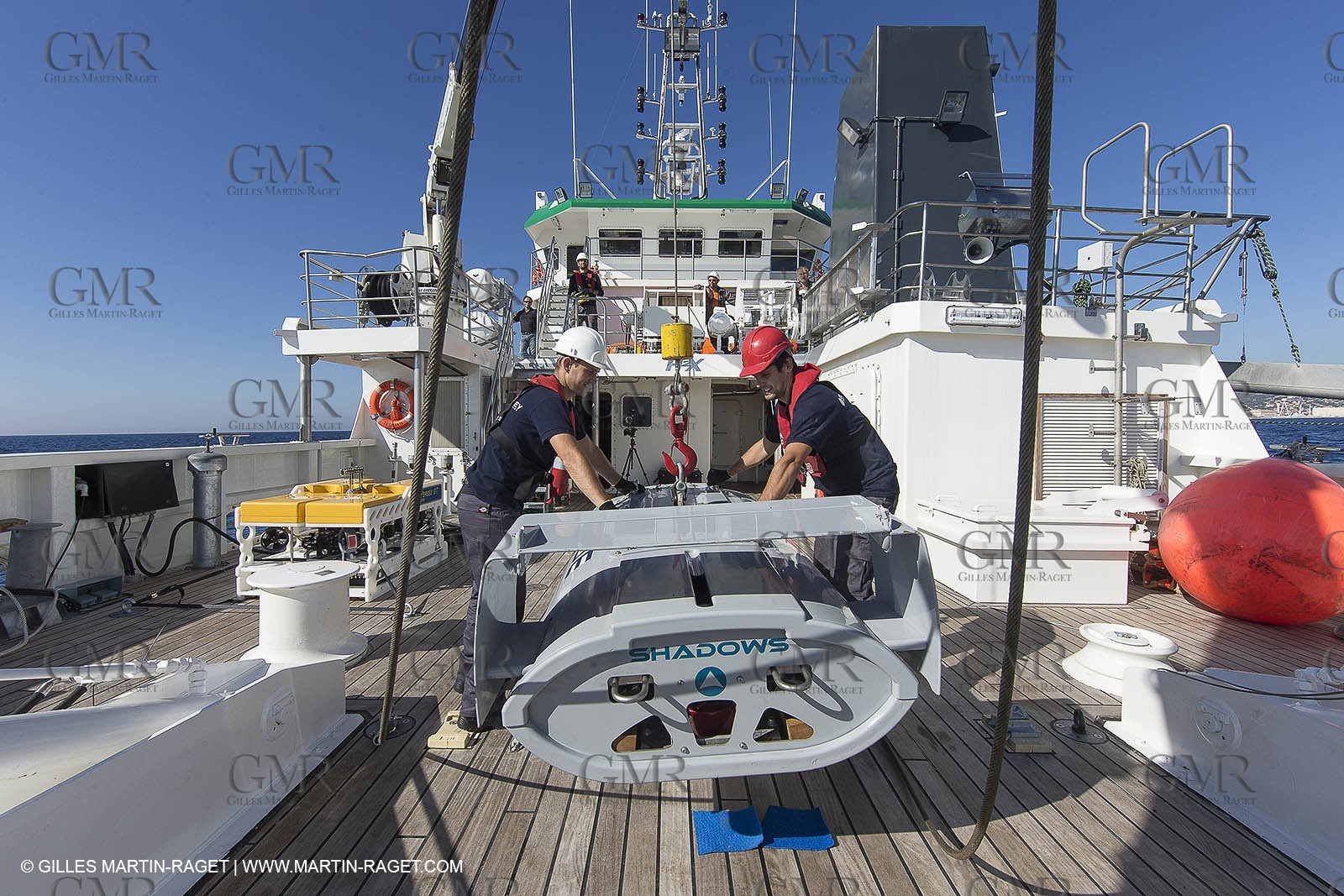 11 09 2014 - la Ciotat (FRA,13) - onboar Al Azzizi, oceanographic research ship buit by H2X boat yard, measure devices manipuation