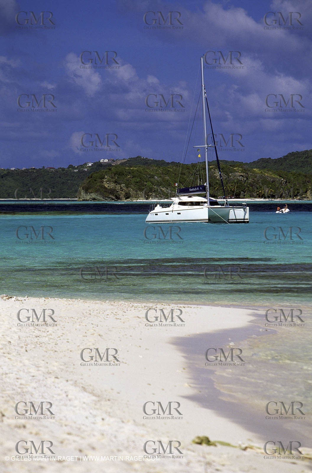 Cruising multihull mooring
