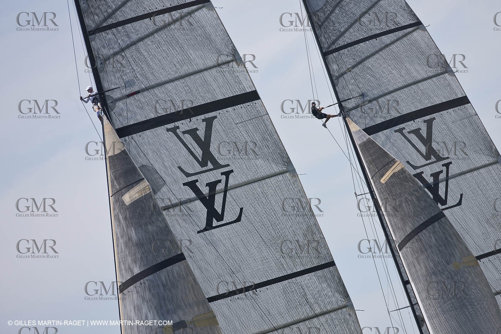 23 01 2009 - Auckland (NZL) -  Louis Vuitton Pacific Series - BMW ORACLE Racing-Tuning up onboard Emirates Team New Zealand yacht