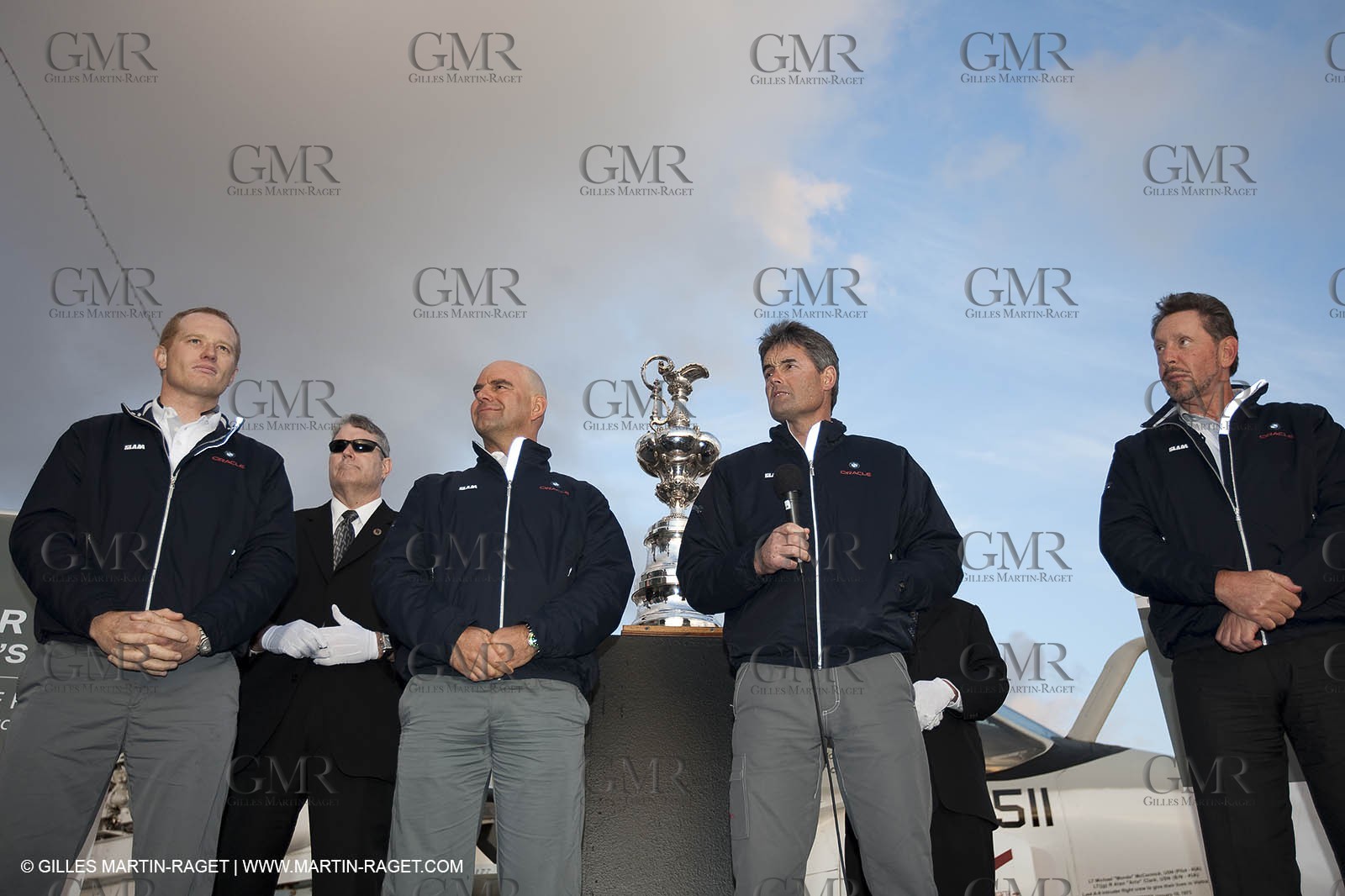 21 02 2010 - Valencia (ESP) - 33rd America's Cup - BMW ORACLE Racing - USA Victory Tour - Day 3 - Cup in San Diego