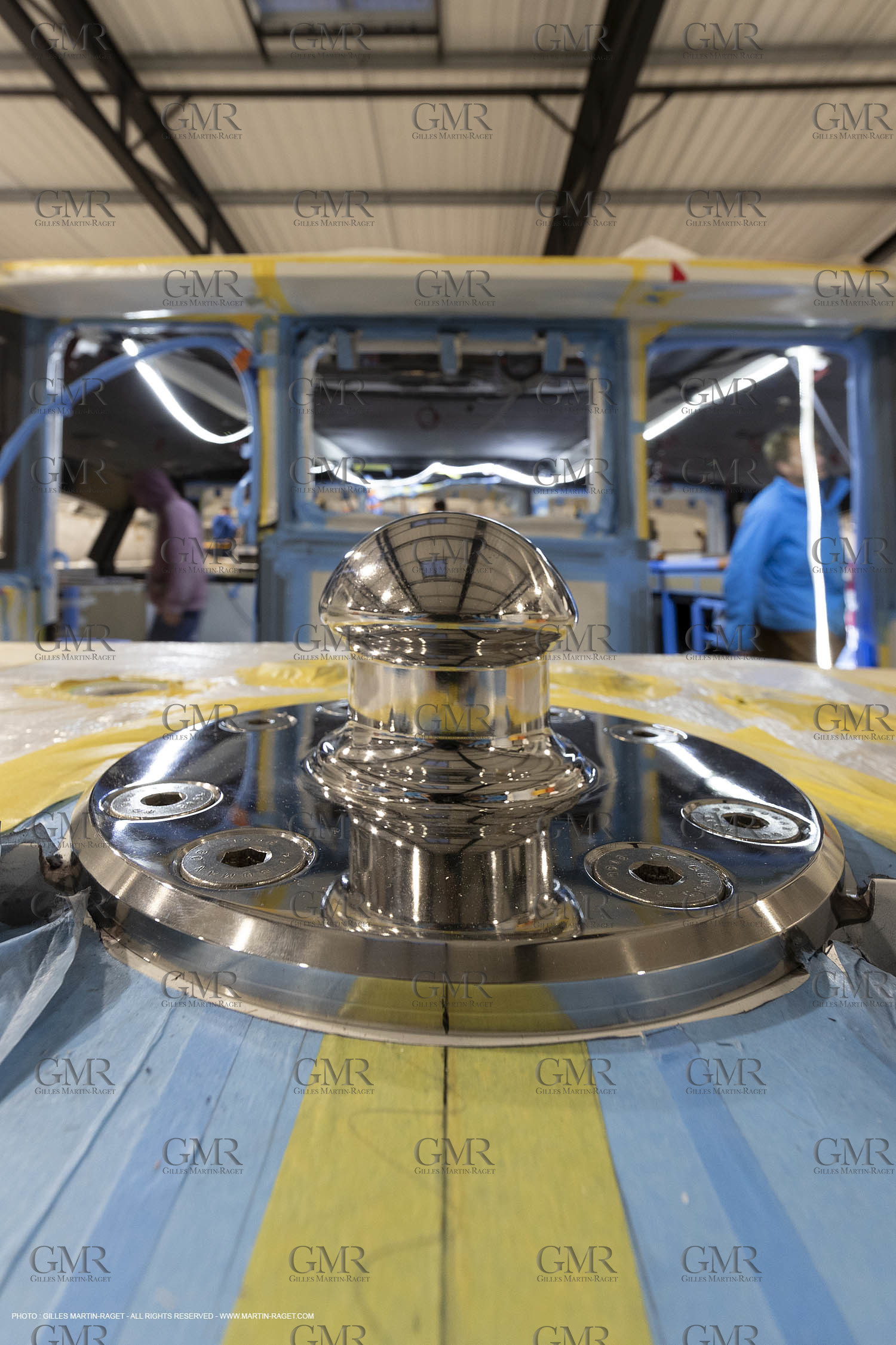 29 10 2018, La Grande Motte (FRA,30), Chantier Gunboat, construction du Gunboat 68, montage pied de mât rotatif