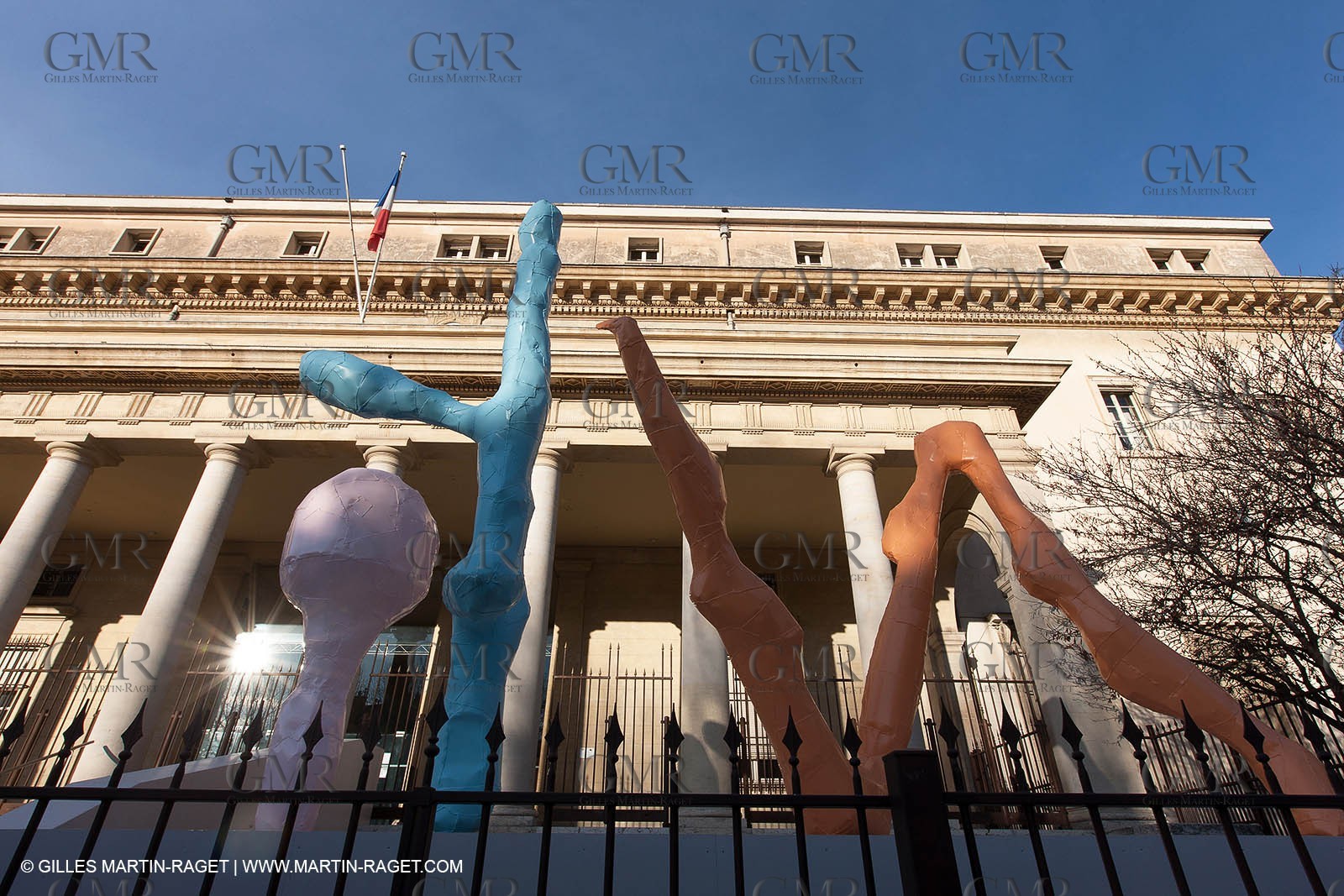 12 01 2013 - Aix en Provence (FRA,13) - Marseille Provence 2013, Capitale Européenne de la Culture, L'Art à l'endroit, oeuvre de Franz West