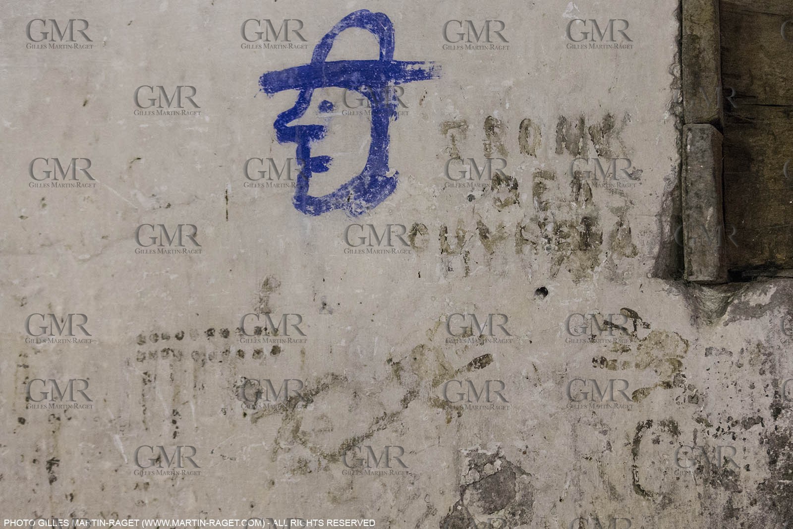 14 11 2015, Saint-Etienne du Grès (FRA,13), traditional making of olive oil at La Croix mill