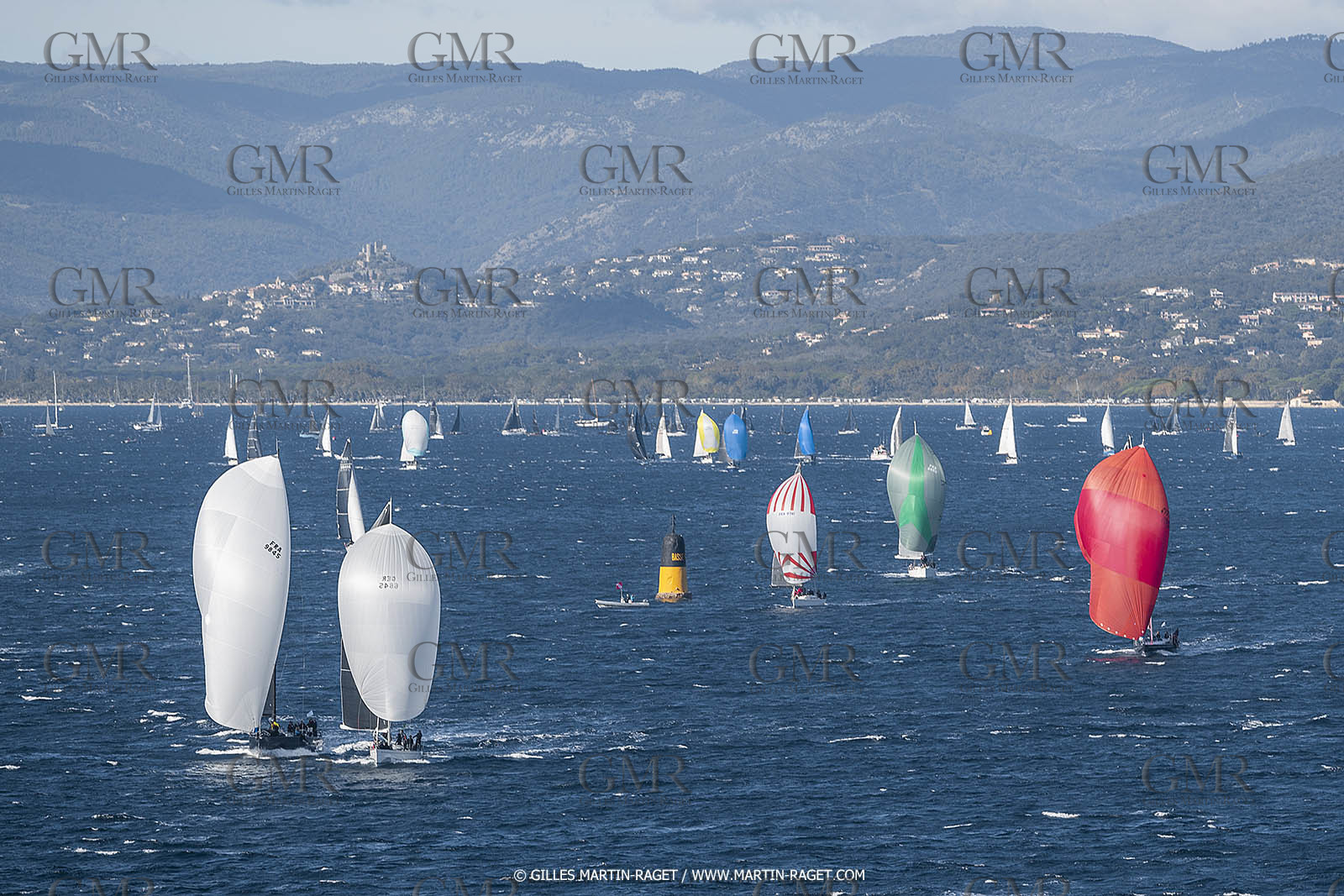 28 09 2022? Saint-Tropez,(FRA,83), Les Voiles de Saint-Tropez 2022 Régate N° 2 poup les modernes, navigation libre pour les grandes goélettes