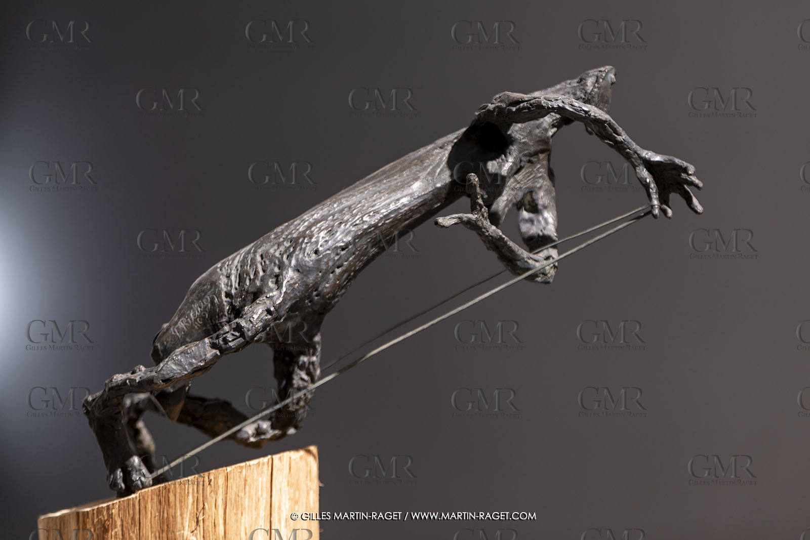 30 10 2023, Montpellier (FRA), oeuvre de Germaine Richier, Exposition Centre Pompidou - Musée Fabre 2023, L'Araignée I 1948, Bronze patiné foncé, épreuve HC2, Fondeur : L. Thinot, Paris, 30 x 46 x 23 cm, socle en bois 83 x 52 cm, Musée Fabre Montpellier, don de l'association des amis du musée Fabre avec l'aide de Jacques Bousquet, 2006