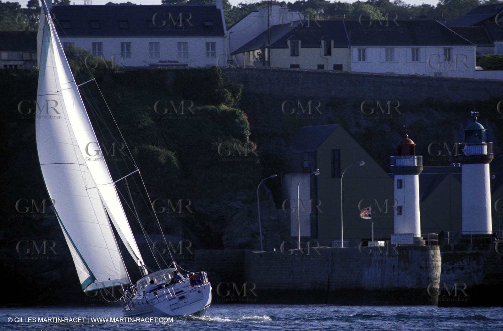 Monocoque de croisiere sous voile
