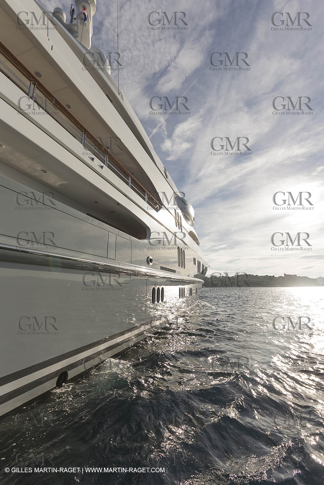 21 09 2014 - Cannes (FRA,83), Motor yacht TV