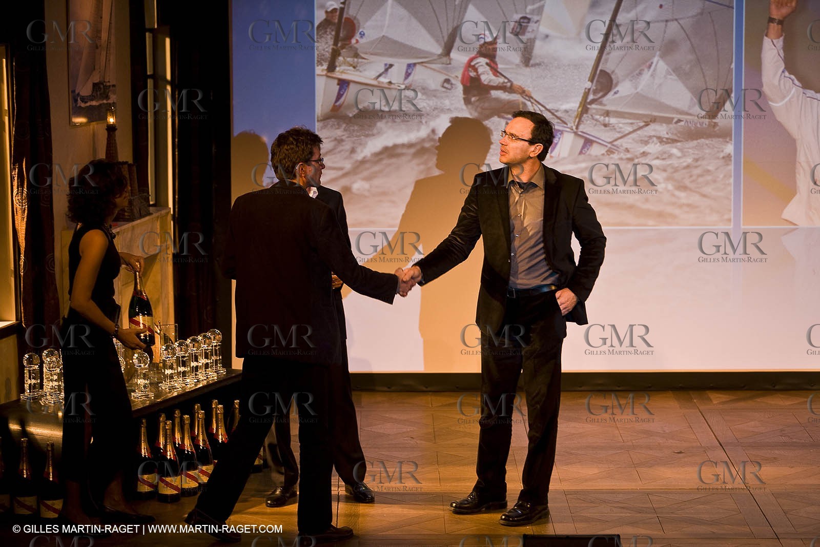 12 08 08 - Paris (FRA) Edouard VII theater - French Sailing Federation - Champions party - French Sailor of the year : Francis Joyon
