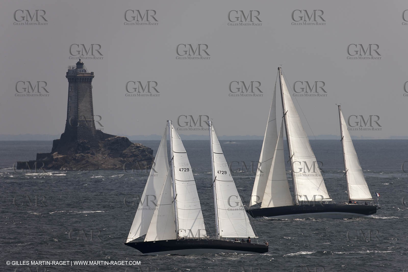 19 05 2010- Sein - (FRA,56)  -  Pen Duick III and Pen Duick VI in the Sein island straight