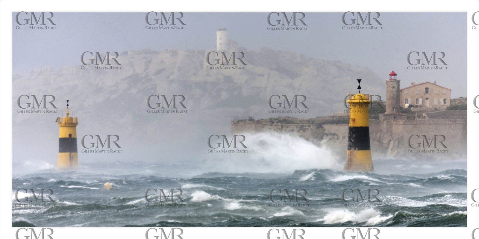 Produit : Tirage photo réalisé par nos soins sur imprimante jet d'encre professionnelle Epson à partir de 8 encres ultrachrome inaltérables (label Digigraphie).Formats au choix : .. 50 x 100 cm. 100 x 200 cmChoix des papiers :. Papier standard brillant 250 gr., filet noir, marge blanche, tirage non signé. Papier haut de gamme satiné 290 gr. filet noir, marge blanche, tirage vérifié et signé par l'auteur.. Autres supports (canvas, acrylique, dibond) sur demandeConditionnement : tube cylindrique renforcé.Options pour l'expédition : . colissimo + dépôt boîte aux lettres (France uniquement). Colissimo avec signature à réception. Transporteur express (2 jours ouvrés) avec signature à réceptionCliquez sur caddie pour sélectionner votre formule et démarrer la procédure de commande en ligne