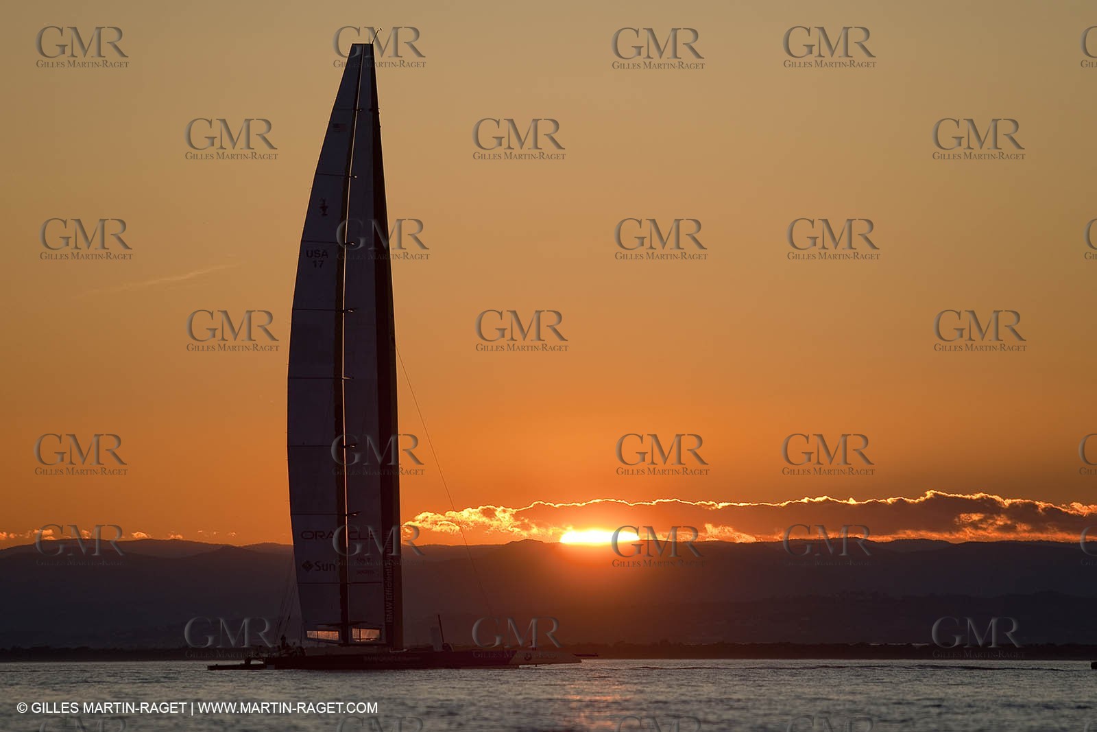 27 01 2010 - Valencia (ESP) - 33rd America's Cup - BMW ORACLE Racing - Training in Valencia